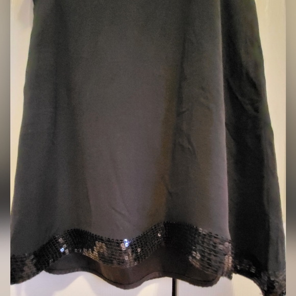 Express black silk tank top w/ black sequin detail - Xsmall - EUC - Picture 5 of 12